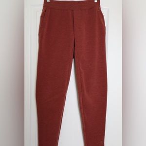 Lululemon Fleece Sweatpants Jogger Style - Rust Red! Size XS